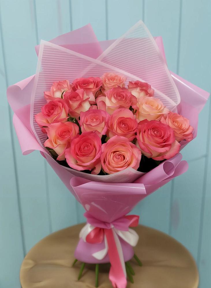 Букет 15 Розовых роз Равель в Юрлово