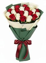 Букет Микс из красных и белых роз #REPLACE_PRED# Юрлово