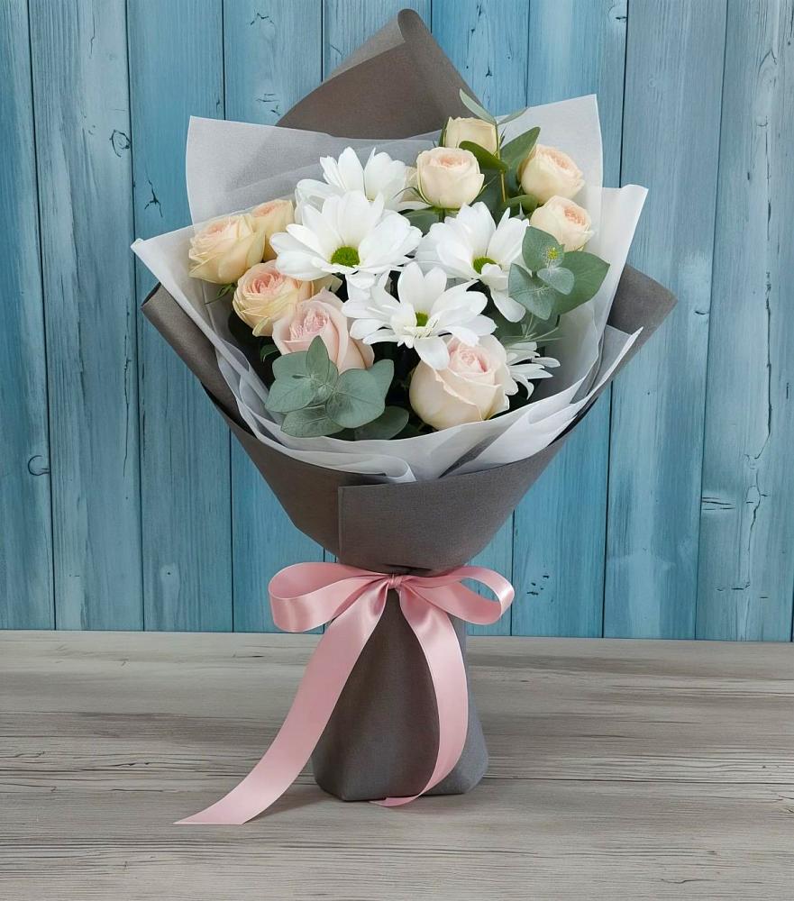 Букет цветов из: Хризантемы и Розы в Юрлово