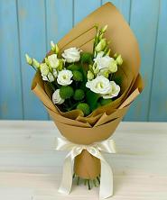 Букет цветов из:  Хризантемы и Лизиантусы в Юрлово