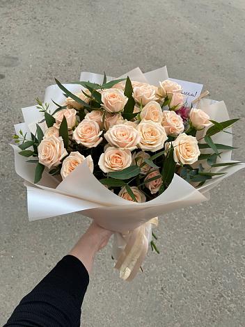 Букет Кремовые розы Латте в Юрлово