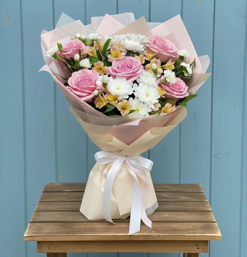 Букет цветов из: Гвоздики, Орхидеи и Розы в Юрлово